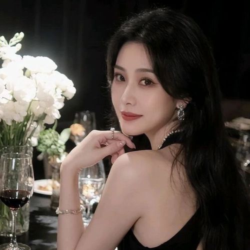 新人锦骐的美女聊天室