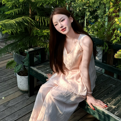 章若楠小朋友~真没意思的美女聊天室