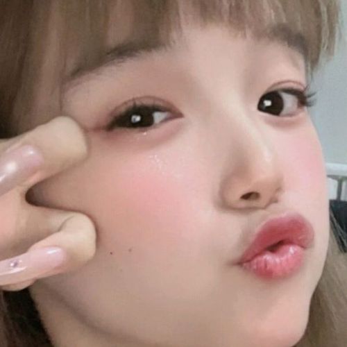 锦河（歌舞）的美女聊天室