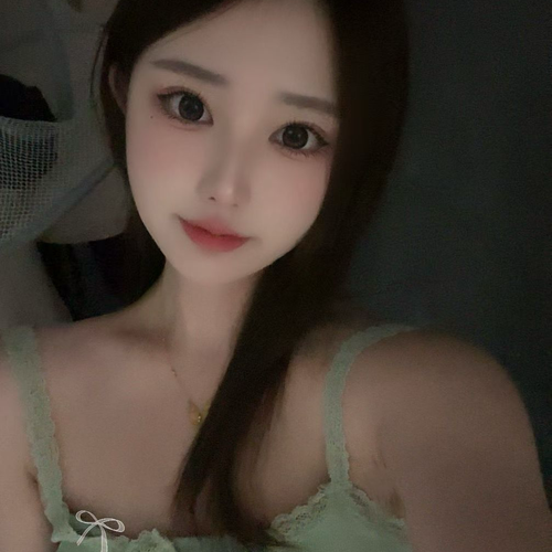 新人小纯