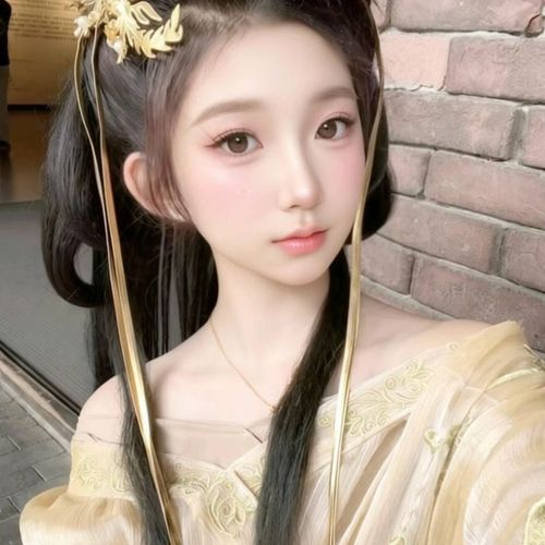 看着你的小泡芙的美女聊天室
