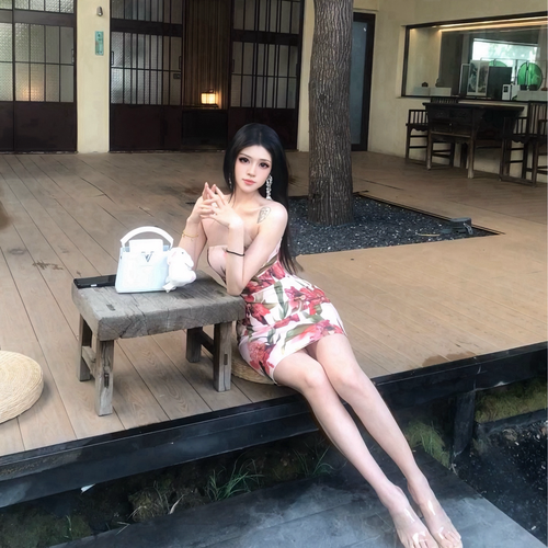 沪上千金的美女聊天室