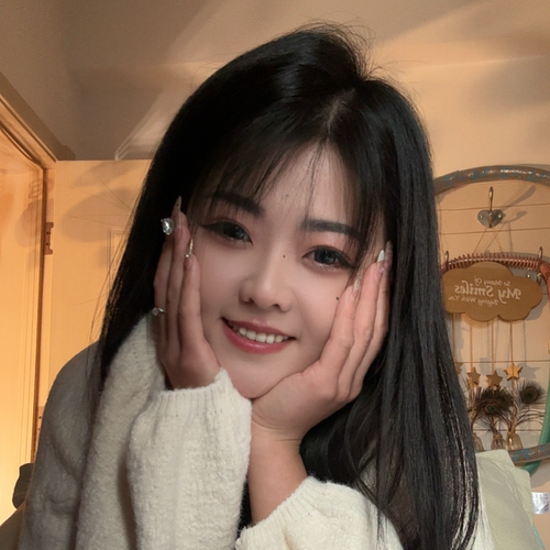 ·三三，吃不饱的美女聊天室
