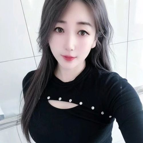 【初心】新人主播求守护的美女聊天室