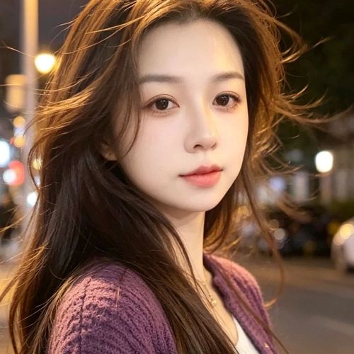 第一天直播想名字中的美女聊天室