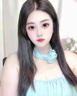 慕慕爱喝奶茶