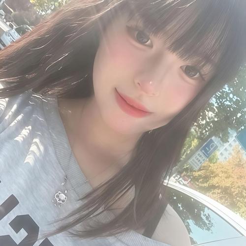 新人文文.....的美女聊天室