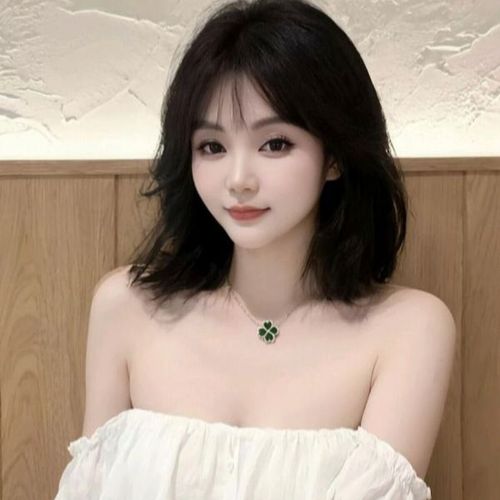 江苏小饱～（眼里的光）的美女聊天室