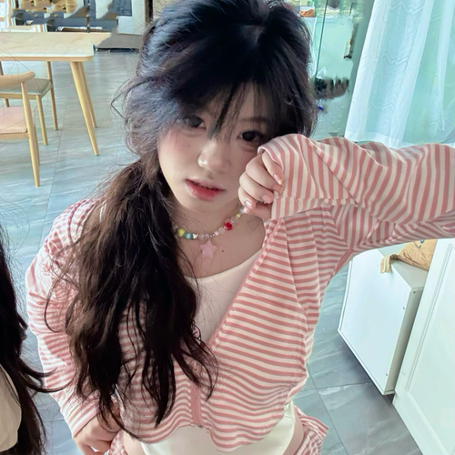 呆鱼汤ovo的美女聊天室