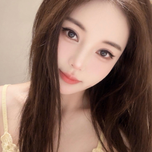 辣妹不辣的美女聊天室