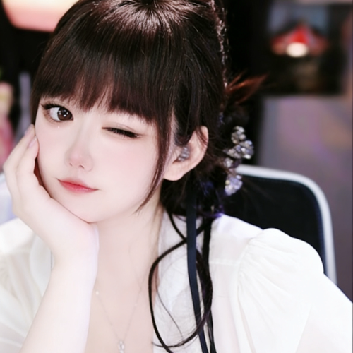 奈斯⛱超白的美女聊天室