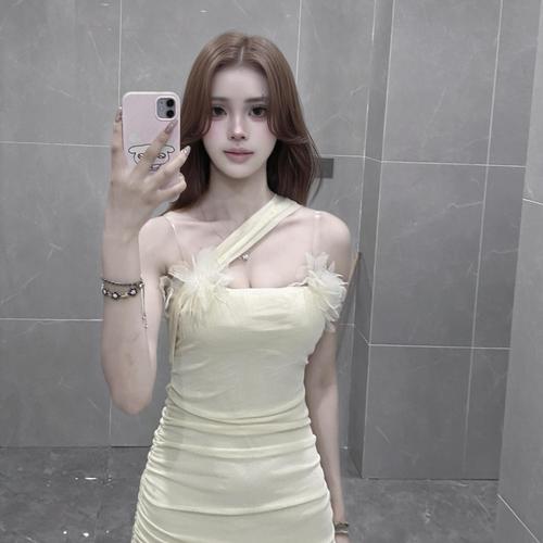 热舞新人多多的美女聊天室