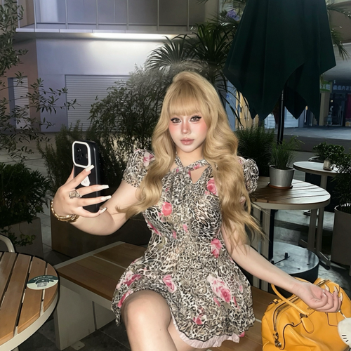 一个雯的美女聊天室