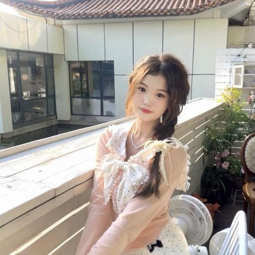 汤汤”的美女聊天室