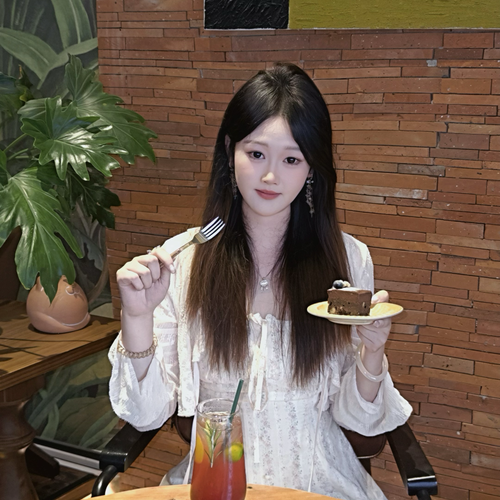 °ʚ芮ɞ°的美女聊天室