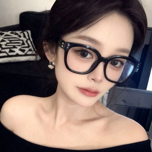 新人雨曦的美女聊天室