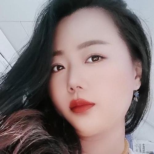 清雅诺心的美女聊天室