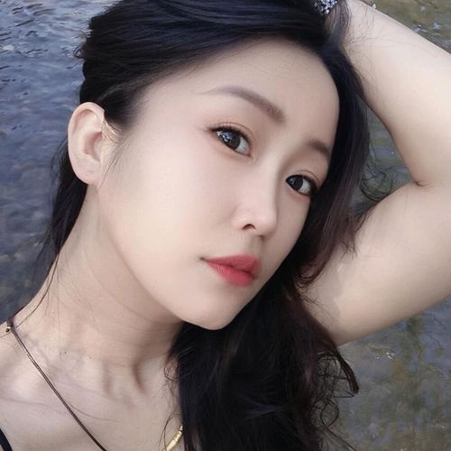 燕子～搞钱暴富¥的美女聊天室