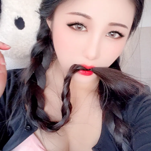 涵涵吖❤️的美女聊天室