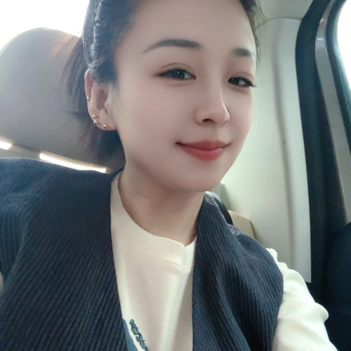 ゛秀ぃづ的美女聊天室
