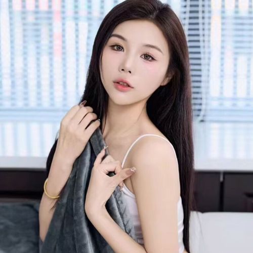 杨依依～热舞的美女聊天室