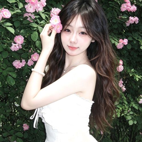 新人伊伊＃的美女聊天室