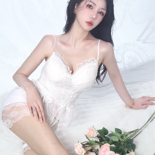 许晚柠<!--REPLACE_TOP_ANCHOR_HERE-->新人第一天的美女聊天室