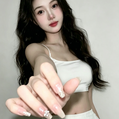 尤晴晴☀️的美女聊天室