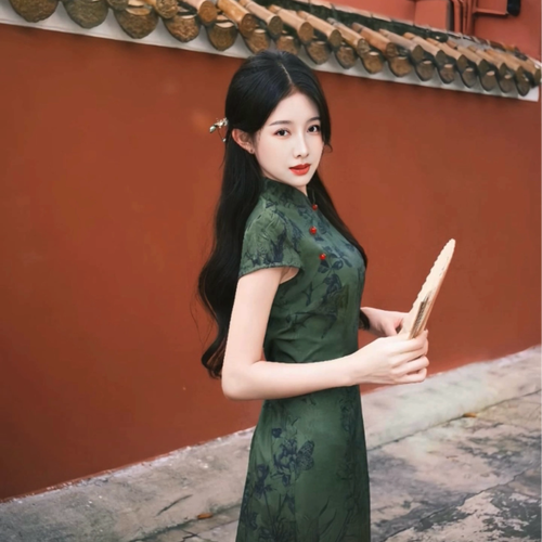 许我耀眼—桃桃子的美女聊天室