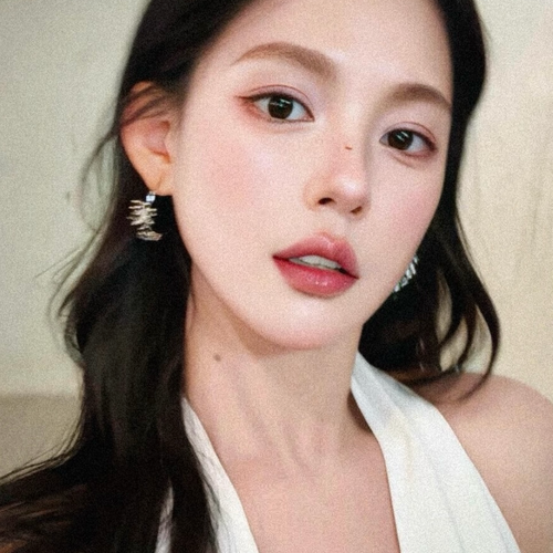 新人热舞林夕月的美女聊天室