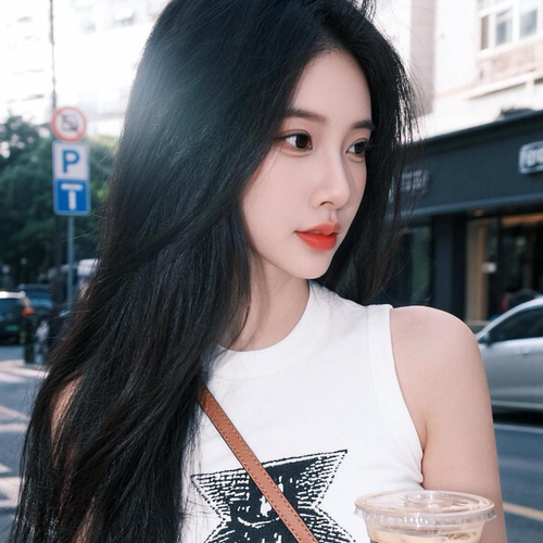 a.璃祝李音爱9.1生日快乐的美女聊天室