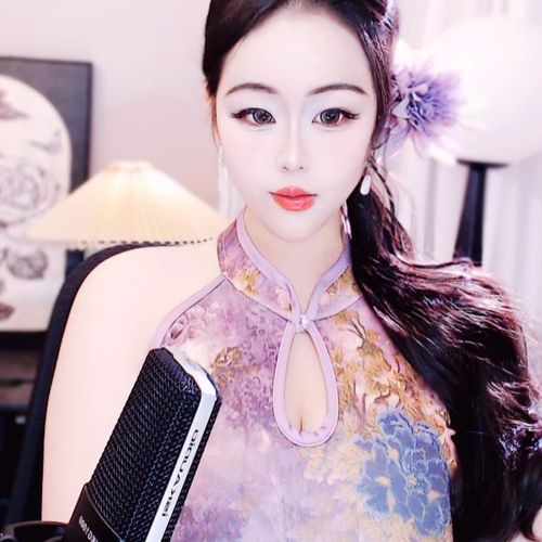 安琪～的美女聊天室