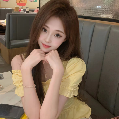 逸鑫3白久久·的美女聊天室