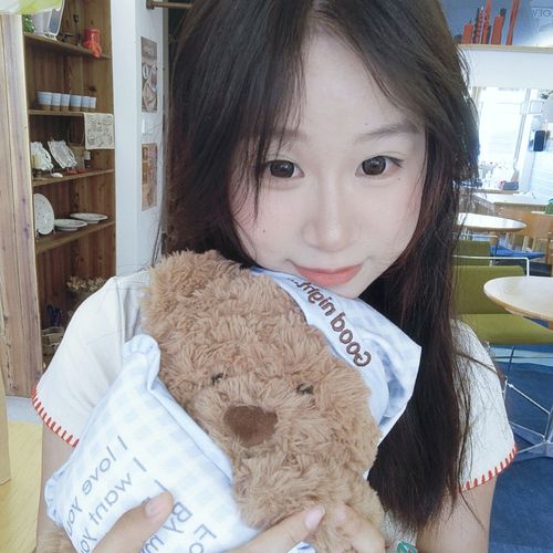 开朗晨晨的美女聊天室