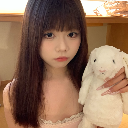 许星恬休的美女聊天室