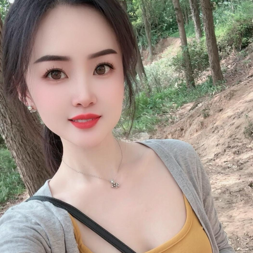 小情绪-呀的美女聊天室