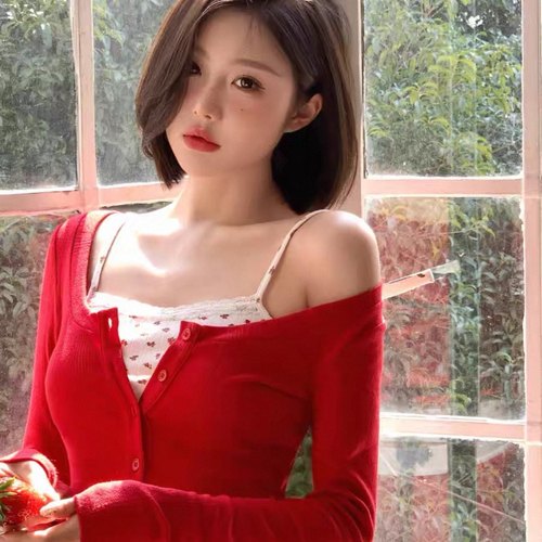 森燚的美女聊天室