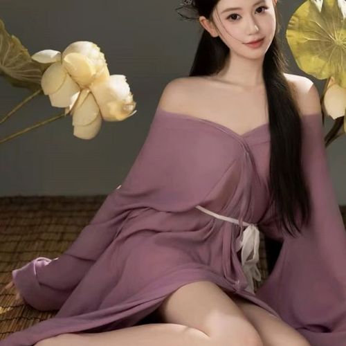 新人兔兔灬占榜暴富的美女聊天室