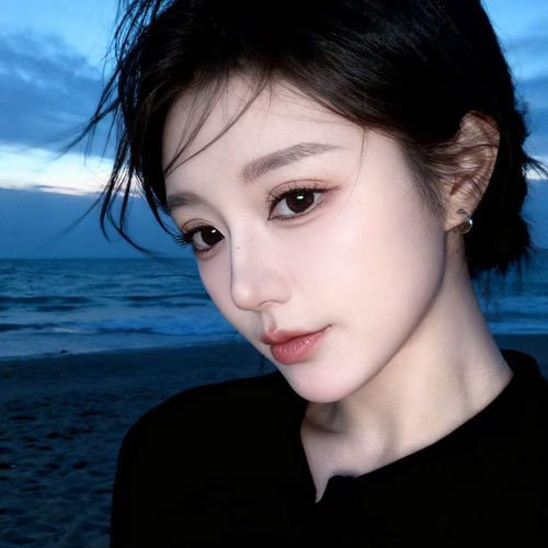 小元·尊师大义的美女聊天室