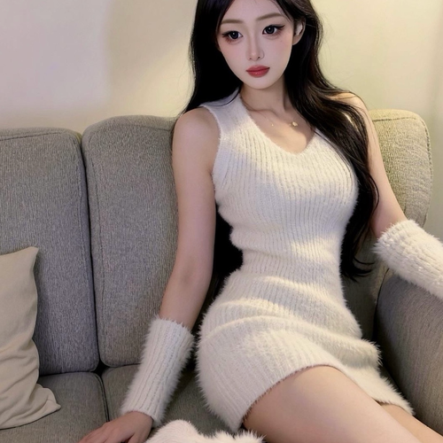 万万-