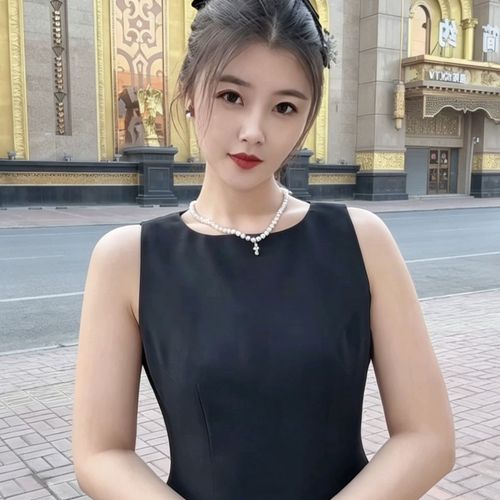 荣宝-的美女聊天室