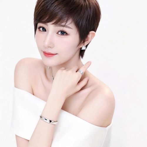 朵拉…在线～重启的美女聊天室