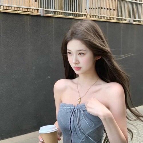 u点困、的美女聊天室