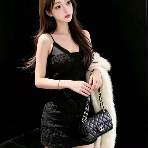 万万-