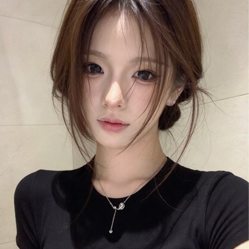 AA小纯(快来奶一口QAQ）的美女聊天室