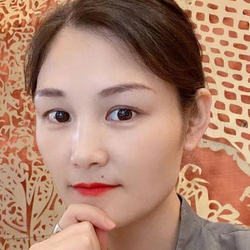 半勺甜甜的美女聊天室