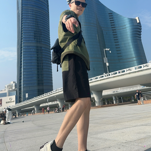 帅：我外公空军司令！
