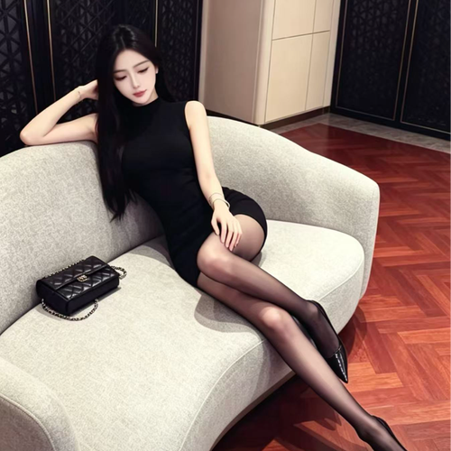 万万-的美女聊天室