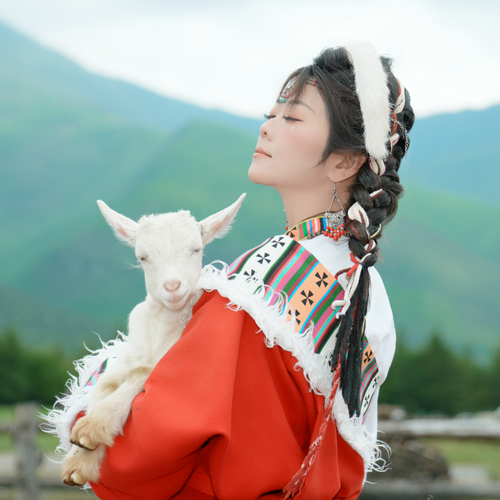 ·苏三，一个人的美女聊天室