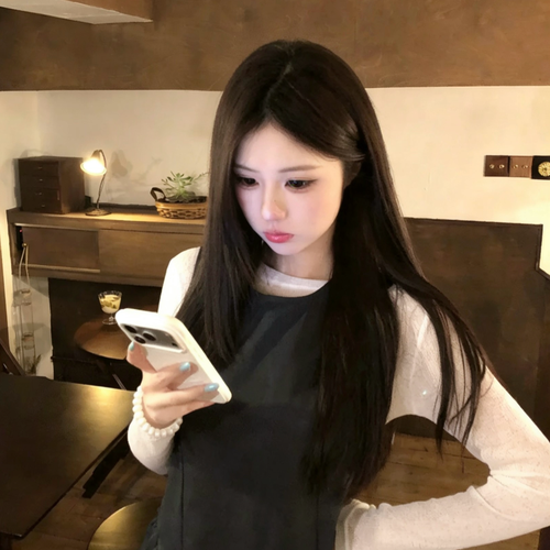 ·歪歪的美女聊天室